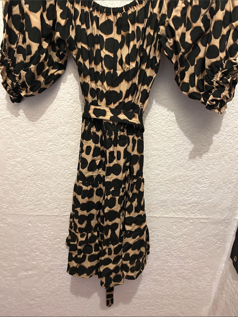 ⭐️ANTHROPOLOGIE ⭐️BEACHGOLD NWT Leopard-Print Puff Sleeve Mini Dress - Picture 10 of 11